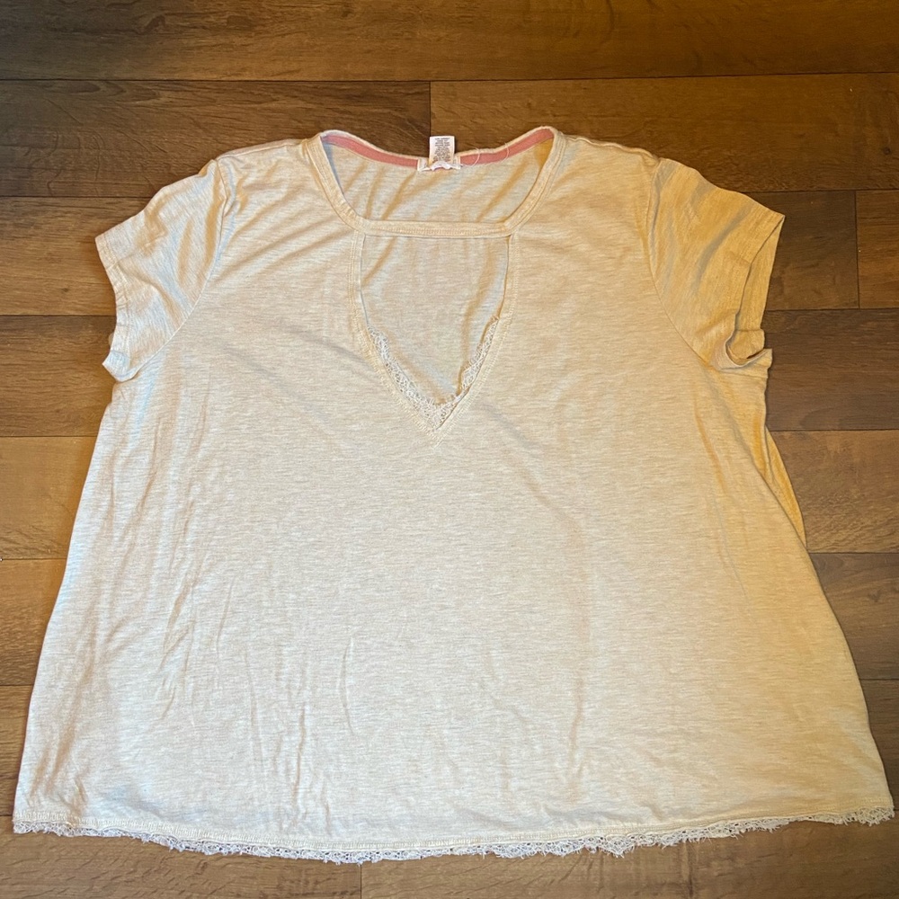 Clover + Scout tee